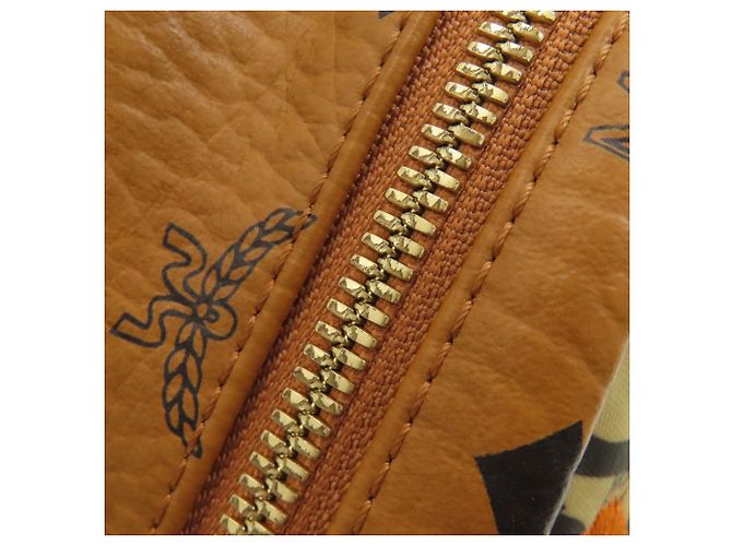 Zaino MCM in PVC marrone con logo - vista 9