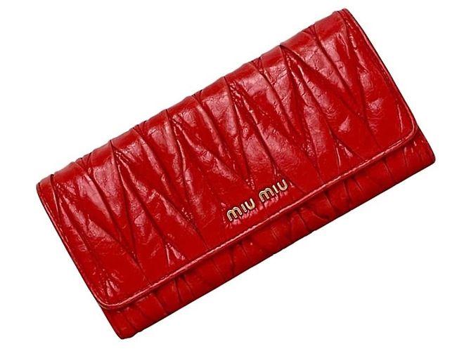 Cartera larga de cuero rojo Matelasse Miu Miu Roja - vista 2