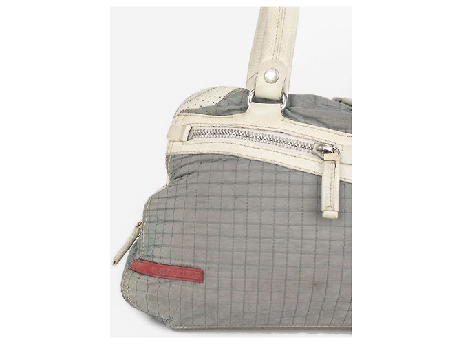 Prada 2000s Linea Rossa gesteppte Boston Sport Schultertasche Grau - Ansicht 4