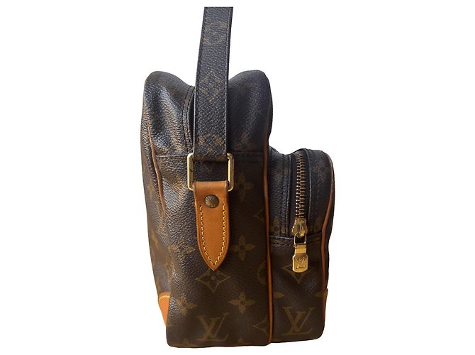 Bolso de mano Louis Vuitton Nile - vista 3