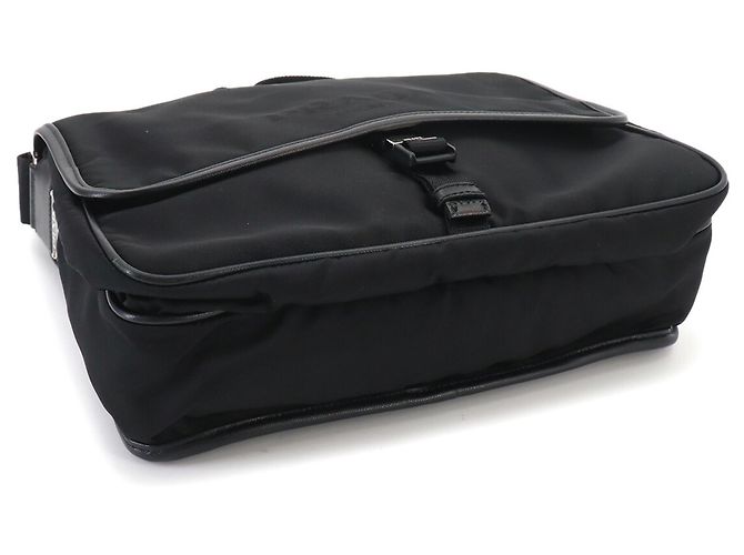 Prada Messenger Bag aus Nylon und Saffiano-Leder Schwarz - Ansicht 5