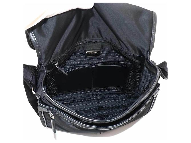 Prada Messenger Bag aus Nylon und Saffiano-Leder Schwarz - Ansicht 7