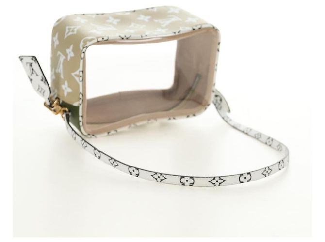 Louis Vuitton Beach Limited Edition Colored Monogram Giant Verde - vista 7