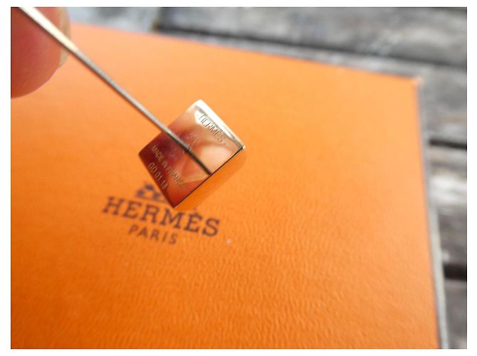 Spilla Hermès in acciaio placcato oro con una scatola D'oro - vista 3