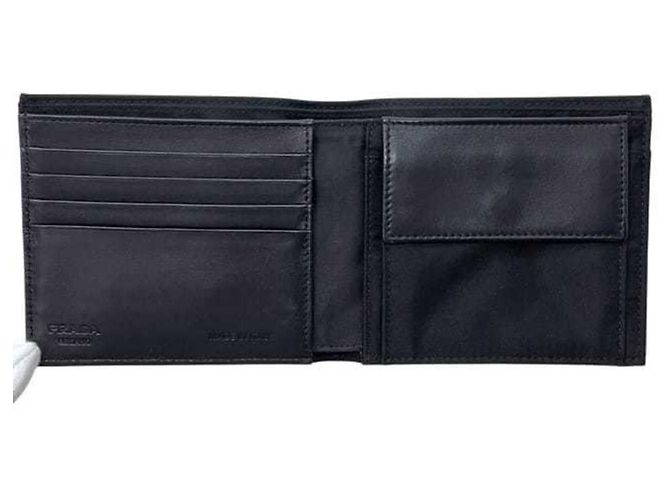 Prada Bi-Fold Wallet in Schwarz - Ansicht 4