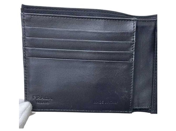 Prada Bi-Fold Wallet in Schwarz - Ansicht 9