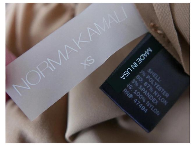 Robe midi drapée à une épaule Diana de Norma Kamali Marron - vue 7