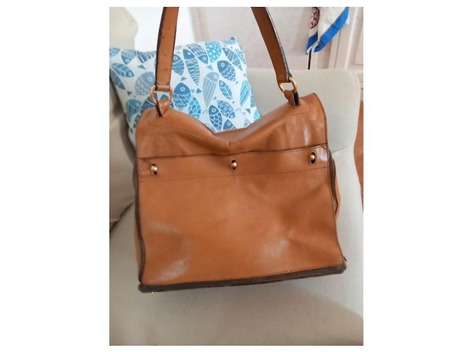 Borsa Yves Saint Laurent Muse Two in pelle color cuoio Marrone - vista 11