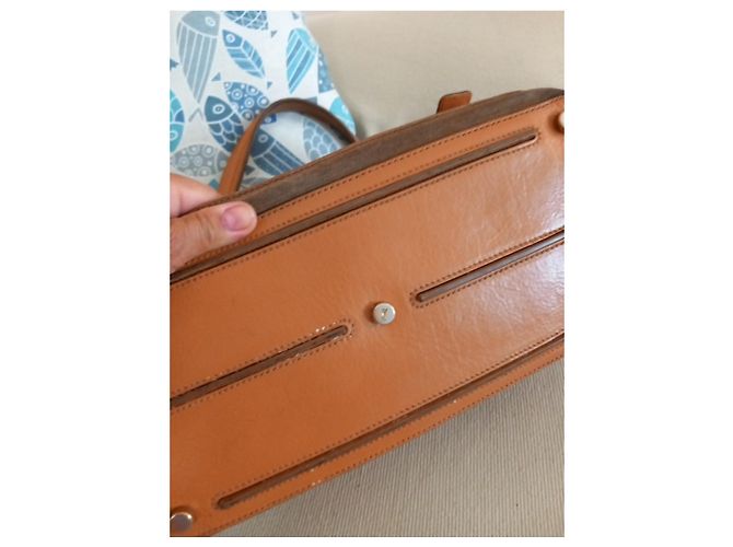 Borsa Yves Saint Laurent Muse Two in pelle color cuoio Marrone - vista 8