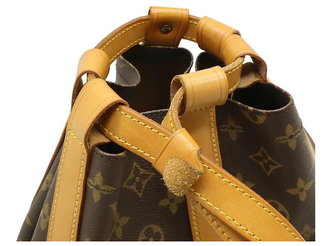 Bolsa de Ombro Louis Vuitton Monogram Randonee PM Marrom - vista 5