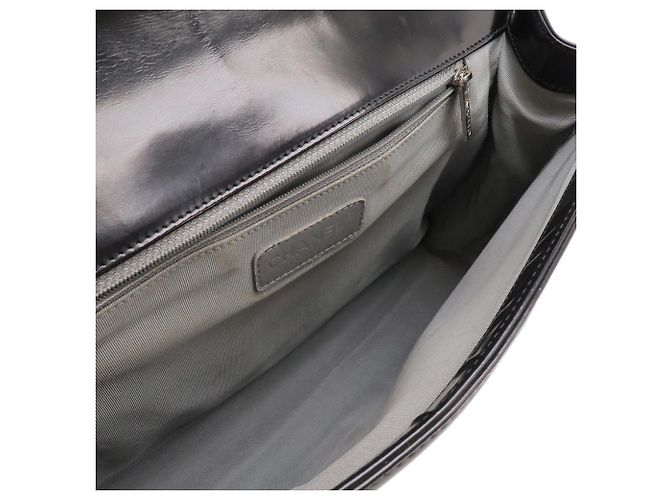 Borsa a Spalla Chanel Boy Matelassé Nero - vista 8
