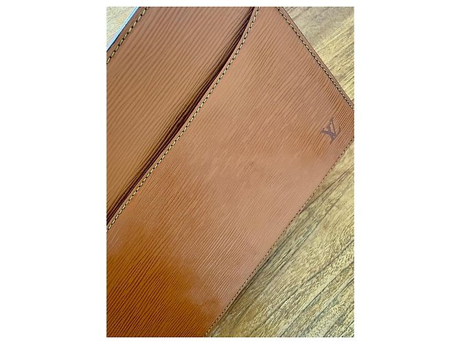 Pochette Louis Vuitton Epi Cuir Marrone - vista 14