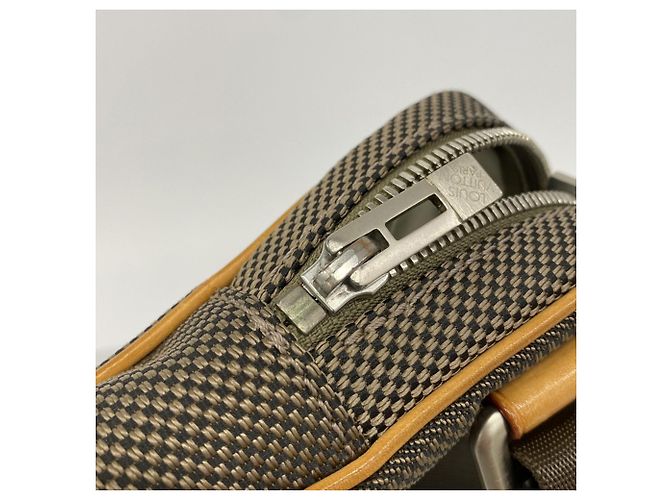 Marsupio Louis Vuitton Damier Géant Acrobat - vista 9