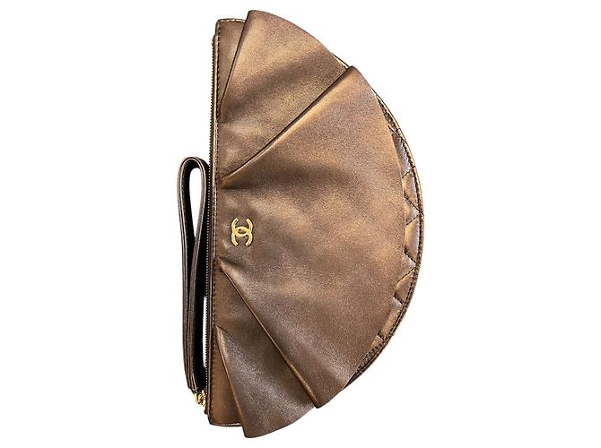 Cambon Clutch Wave in agnello trapuntato Chanel 2019 - vista 4