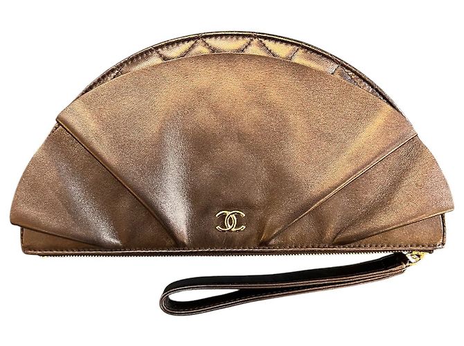 Cambon Clutch Wave in agnello trapuntato Chanel 2019 - vista 5