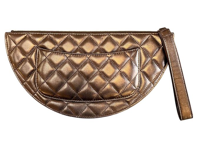 Cambon Clutch Wave in agnello trapuntato Chanel 2019 - vista 6