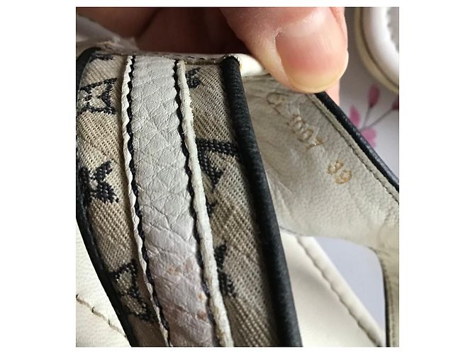 Infradito Louis Vuitton Mini Lin Monogram Bianco - vista 10
