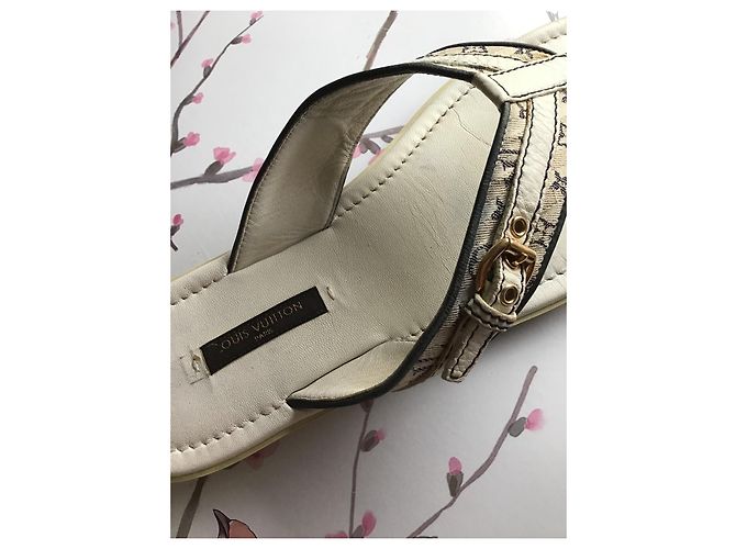 Infradito Louis Vuitton Mini Lin Monogram Bianco - vista 5