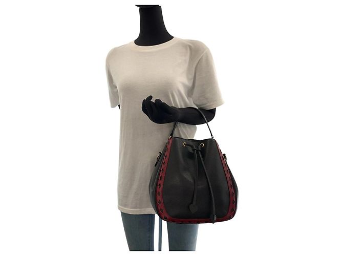 Yves Saint Laurent Diamond Cut Leder-Beuteltasche Schwarz Bordeaux - Ansicht 4