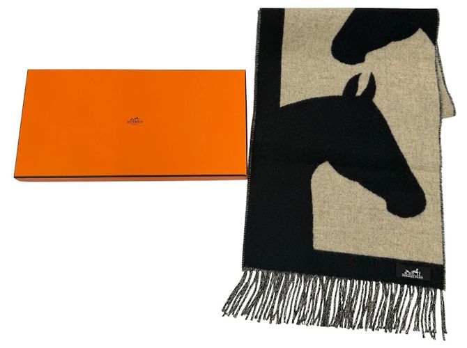 Stola Love Story in cashmere Hermès Nero Beige - vista 2
