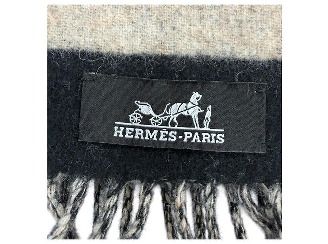 Stola Love Story in cashmere Hermès Nero Beige - vista 9