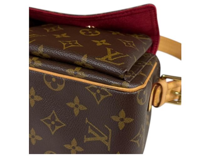 Borsa a Spalla Louis Vuitton Vivacite MM Monogram Marrone - vista 8