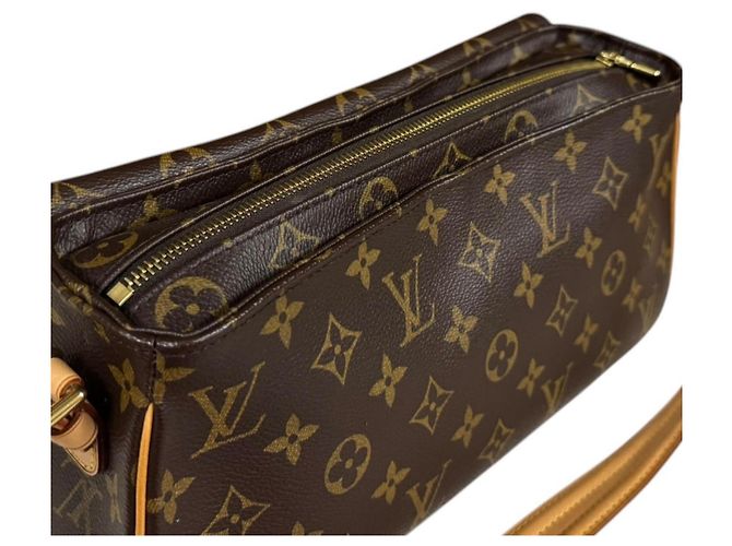 Borsa a Spalla Louis Vuitton Vivacite MM Monogram Marrone - vista 9