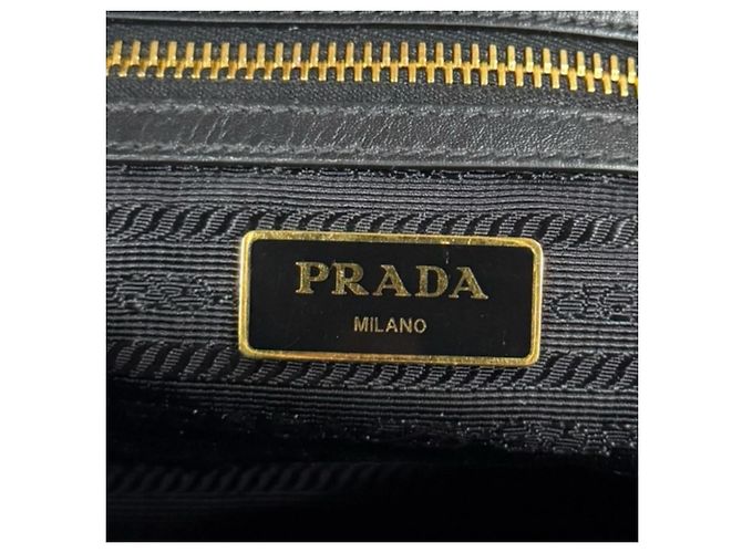 Borsa a tracolla in nylon nero Prada - vista 9