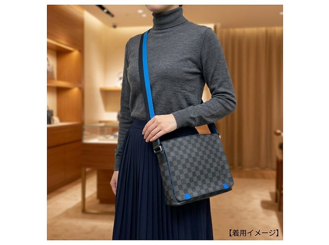 Borsa a tracolla Louis Vuitton District PM NM Damier Graphite Nero Blu - vista 14