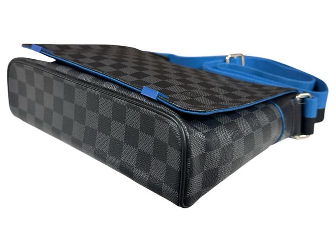 Borsa a tracolla Louis Vuitton District PM NM Damier Graphite Nero Blu - vista 7