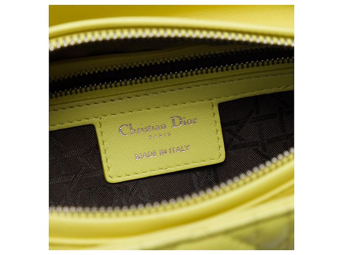 Lady Dior in agnello cannage giallo, misura Medium - vista 5