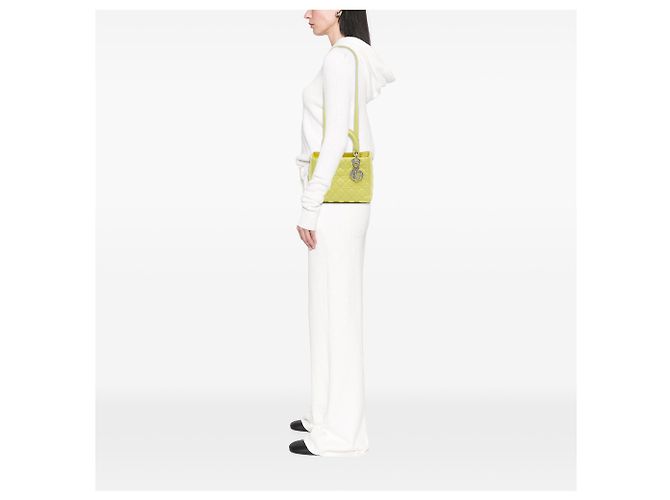 Lady Dior in agnello cannage giallo, misura Medium - vista 6