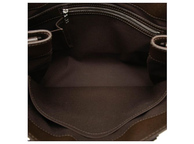 Louis Vuitton Marrone Taiga Kasbek PM - vista 4