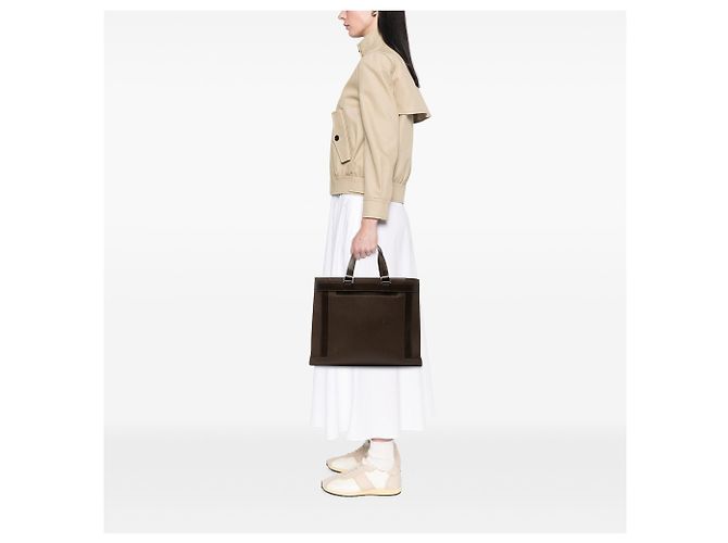 Louis Vuitton Marrone Taiga Kasbek PM - vista 6
