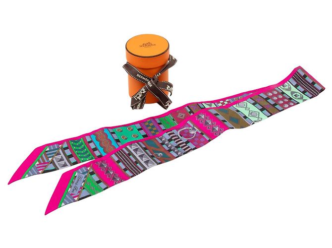 Hermès Pink Colliers de Chiens Seidentuch Twilly - Ansicht 5