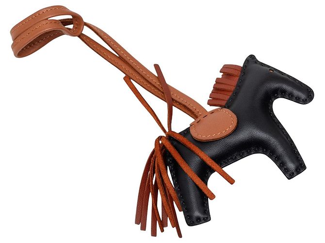 Charm per borsa Hermès Black Milo in pelle di agnello Grigri Rodeo PM Nero - vista 2