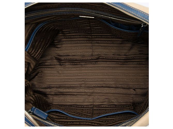 Pasta executiva de lona com acabamento em Saffiano bege da Prada - vista 4