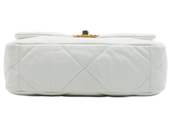 Chanel White Medium Lambskin 19 Flap Bianco - vista 3