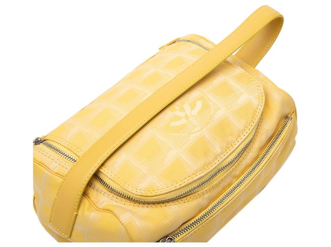 Vanity Bolso de Maquillaje Chanel Yellow New Travel Line Nylon Amarillo - vista 6
