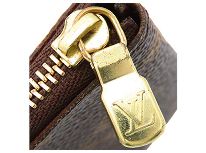 Monogram Key Pouch marrón Louis Vuitton Castaño - vista 6