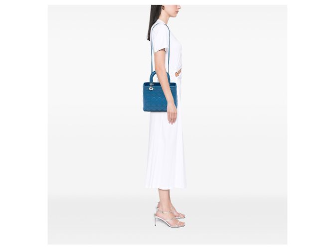 Lady Dior in agnello cannage blu, misura Medium - vista 6