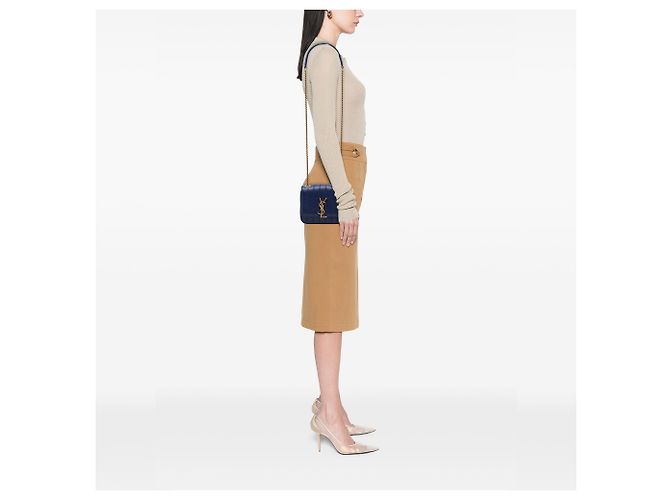 Saint Laurent Blue Small Lambskin Vicky Crossbody Blu scuro - vista 6