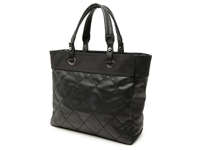 Chanel Paris Biarritz Tote aus gesteppter beschichteter Canvas in Schwarz Medium - Ansicht 2