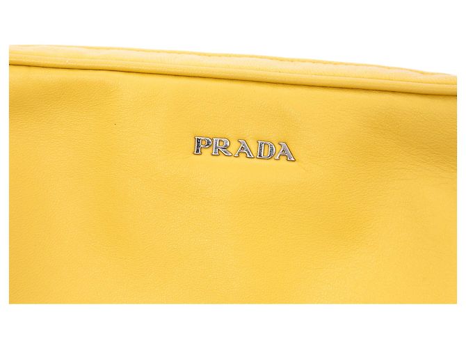 Clutch da polso in pelle gialla Prada Giallo - vista 5