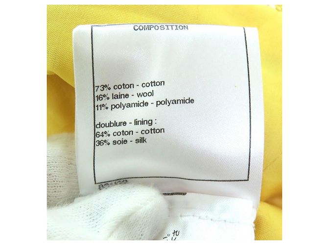 Chaqueta de tweed Chanel Amarillo - vista 9