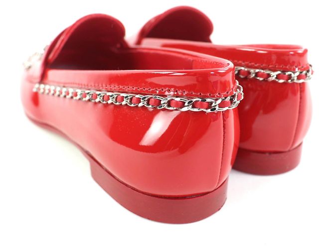 Mocassini Chanel G35631 in vernice Rosso - vista 6