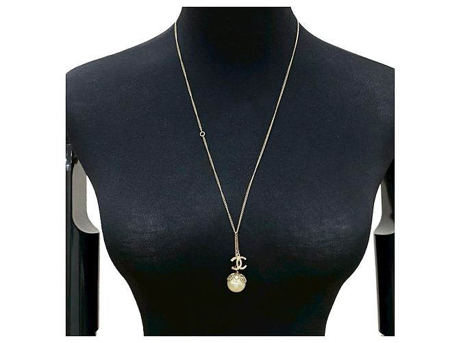 Collar Coco Mark de perlas Chanel Dorado - vista 2
