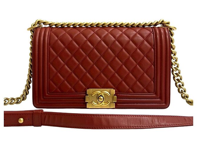 Borsa a tracolla CHANEL Boy Chanel in agnello Rosso - vista 2