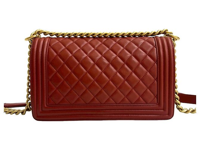 Borsa a tracolla CHANEL Boy Chanel in agnello Rosso - vista 4