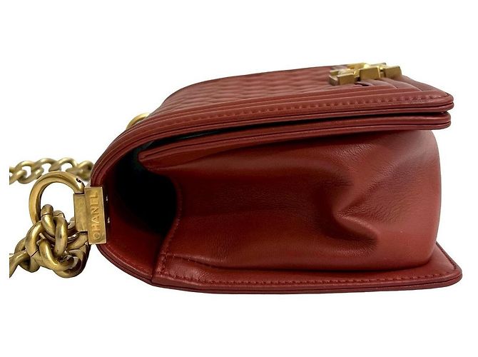 Borsa a tracolla CHANEL Boy Chanel in agnello Rosso - vista 6